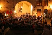 Ingrandisci in finestra separata